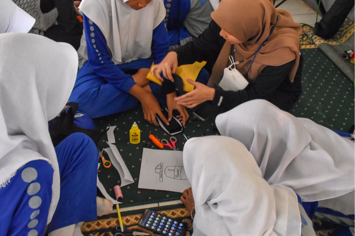 Mobilizing communities through responsible volunteerism